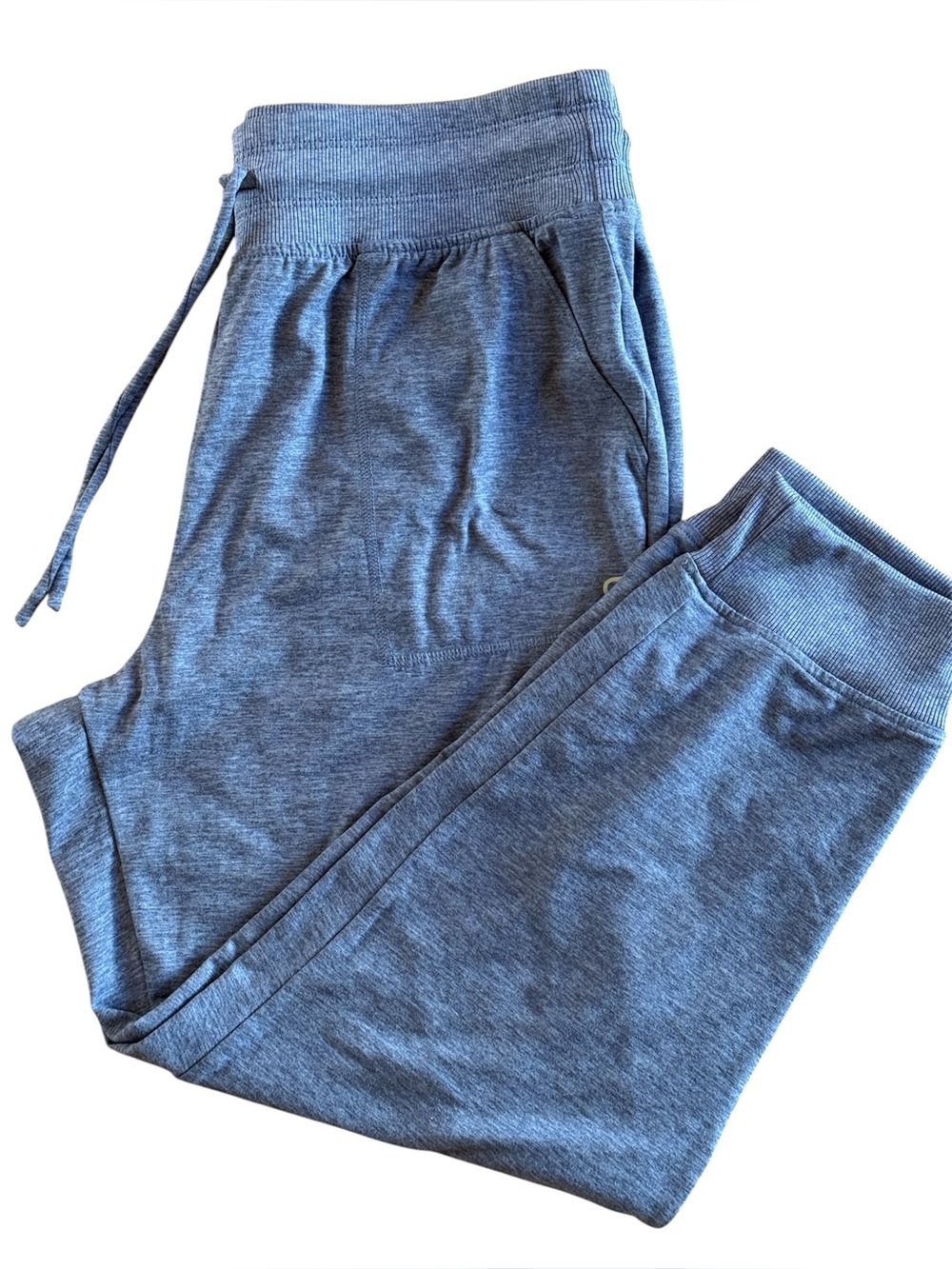 GAPFIT CROP JOGGERS IN LIGHTWEIGHT BRUSHED TECH JERSEY QUIET BLUE POCKETS MEDIUM